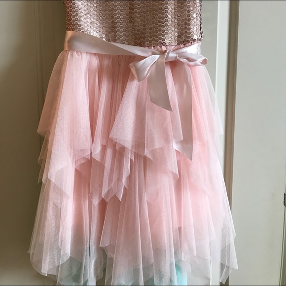 Girls dress - Picture 2 of 4